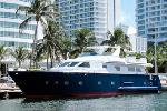 Luxury Charter Power Mono Yacht Happy Day 