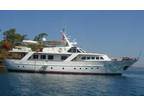 Luxury Charter Motor Yacht Acacia 
