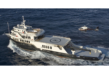  Luxury Charter Yacht