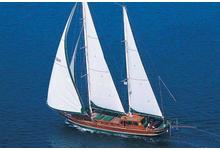  Luxury Charter Yacht
