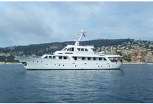 Luxury Charter Yacht
