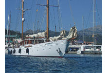 Luxury Charter Yacht