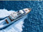 Luxury Charter Power Mono Yacht Iris 