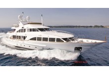  Luxury Charter Yacht