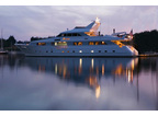 Luxury Charter Power Mono Yacht Sovereign 