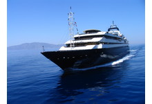  Luxury Charter Yacht