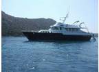 Luxury Charter Motor Yacht Winslowbay 